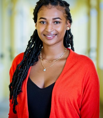 Ari'yana Francis